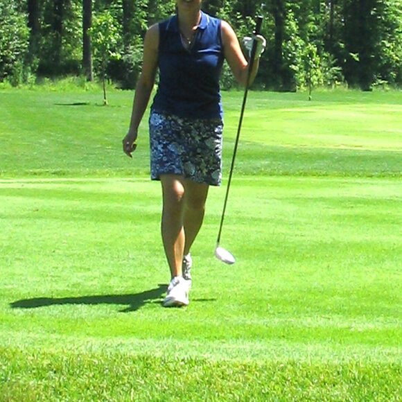 Blue and white paisley floral pattern golf skirt by Karen Scott Petites - Picture 7 of 9
